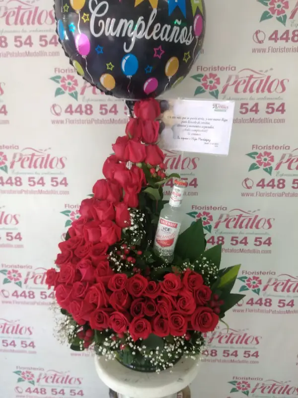 flores-floristeria-medellin-en-tu-cumpleanos-deseo-que-cada-nuevo-dia-te-traiga-alegria-flores-floristeria-medellin